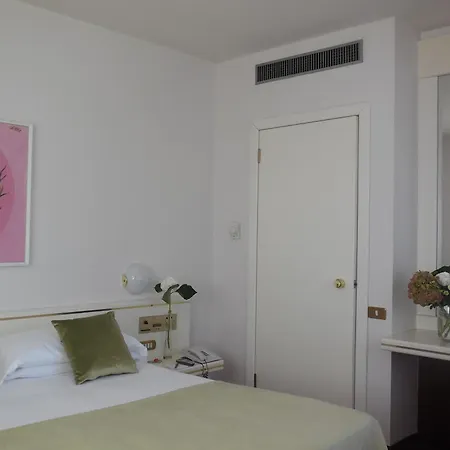 Starhotels Cristallo Palace Hotel