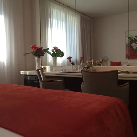 Starhotels Cristallo Palace Hotel