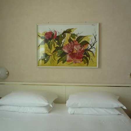 Hotel Starhotels Cristallo Palace 4*