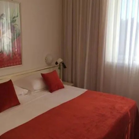 Starhotels Cristallo Palace 4*