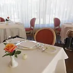 Starhotels Cristallo Palace Szálloda