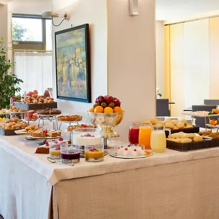 Hotel Starhotels Cristallo Palace 4*